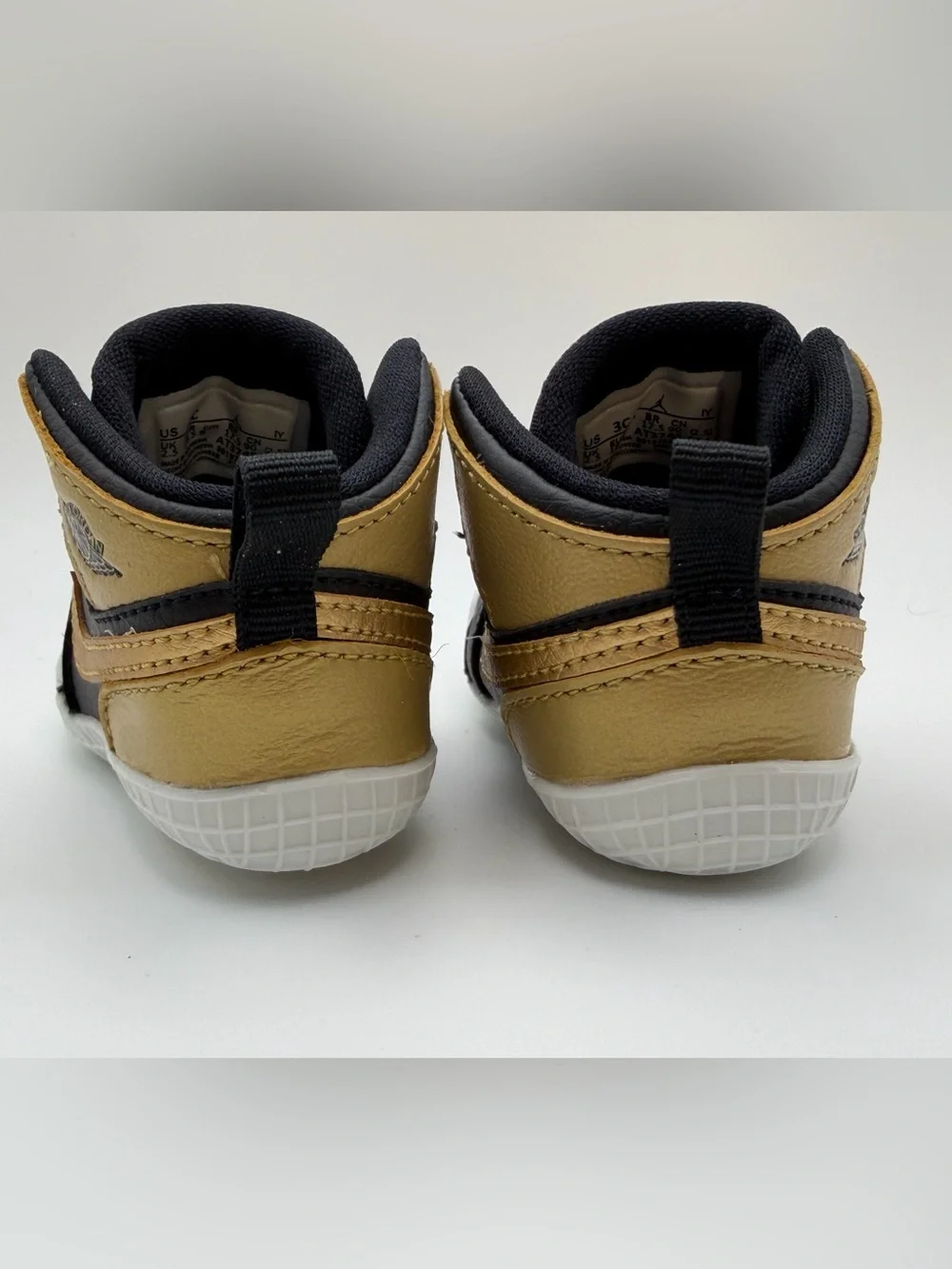 🚼 New Infant Jordan 1 Retro High OG Black Metallic Gold Size 3C